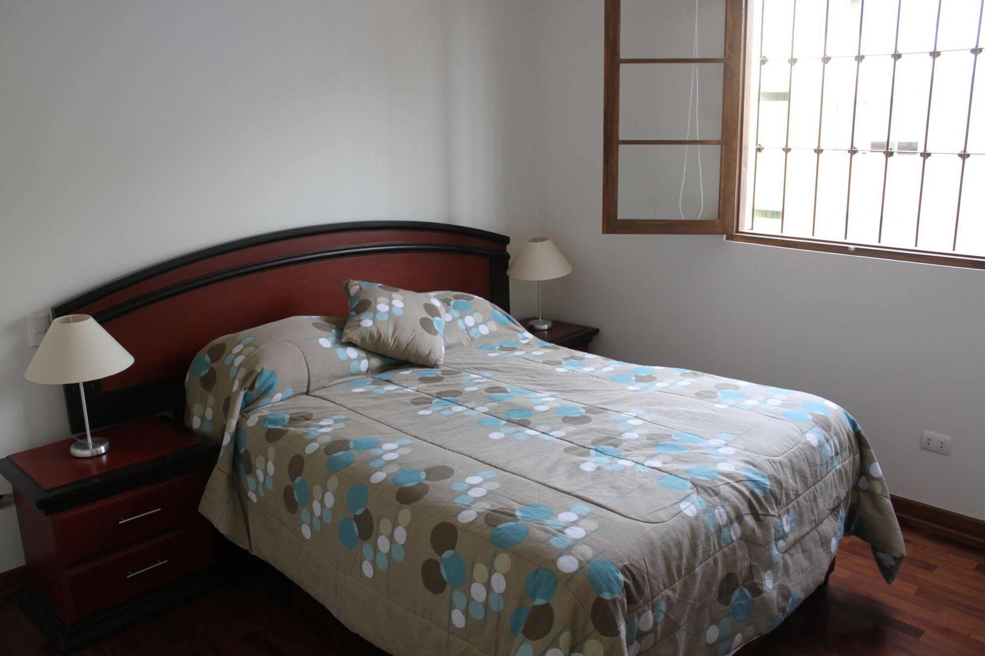 Bed & Breakfast - La Casa De Ceci 利马 外观 照片